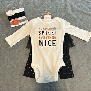Baby girl Halloween outfit with 2 matching headbands NWT size 3 months
